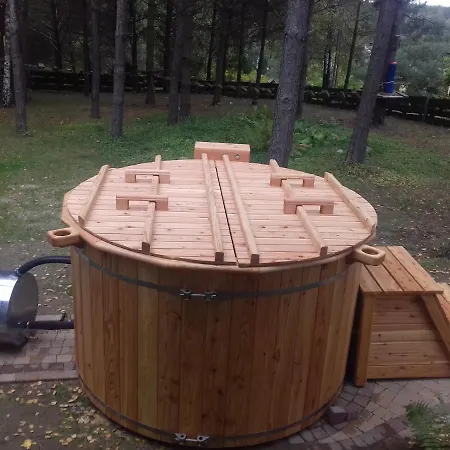 Nad Jeziorem Rumian بيت خشبي *